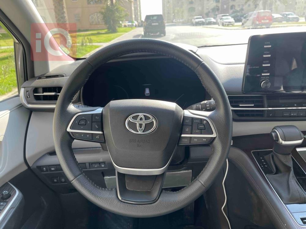 Toyota Sienna